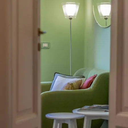 La Terrazza Cavour Comfortable بيت للعطل *