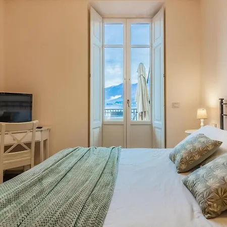 La Terrazza Cavour Comfortable بيت للعطل *