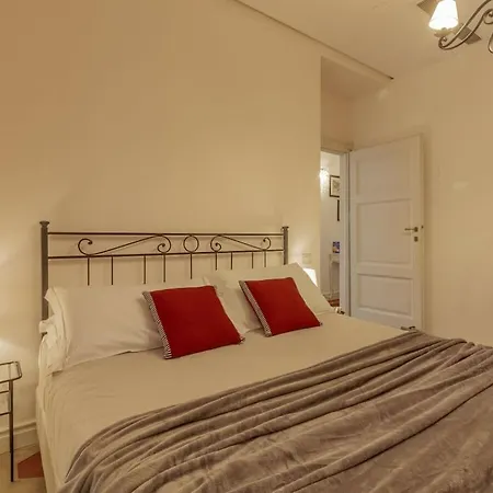 La Terrazza Cavour Comfortable بيلاجيو