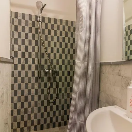 بيت للعطل La Terrazza Cavour Comfortable