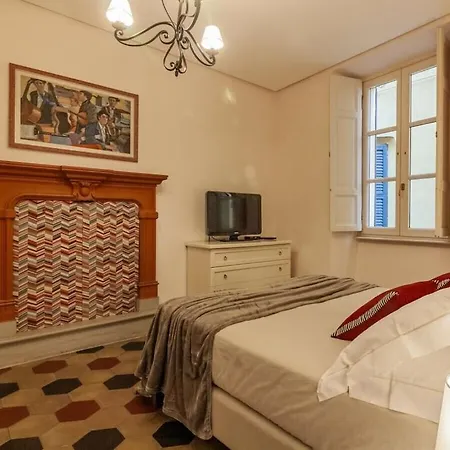 بيت للعطل La Terrazza Cavour Comfortable *